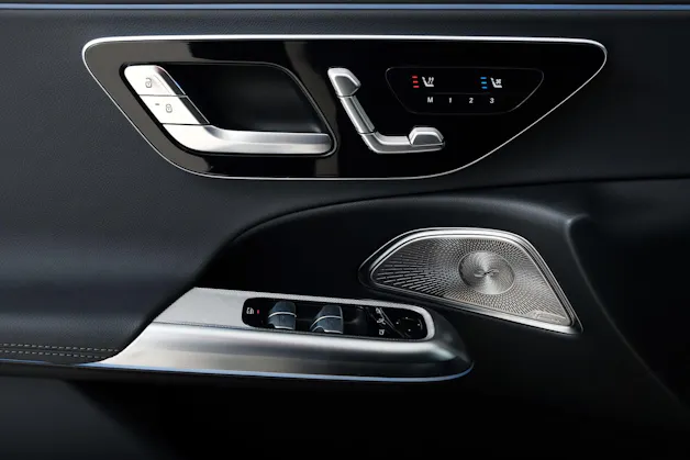 MERCEDES-BENZ E 220 d AMG Line 4M Limousine W214