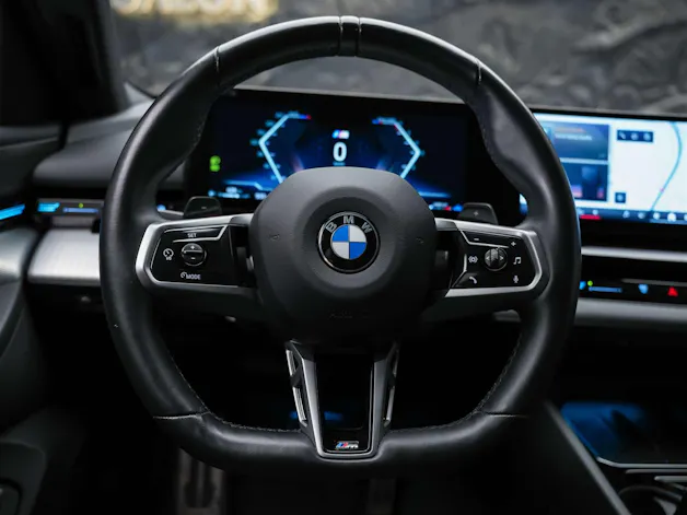 BMW 520d xDrive M Sport Steptronic *21" Felgen*Werksgarantie*Memory*