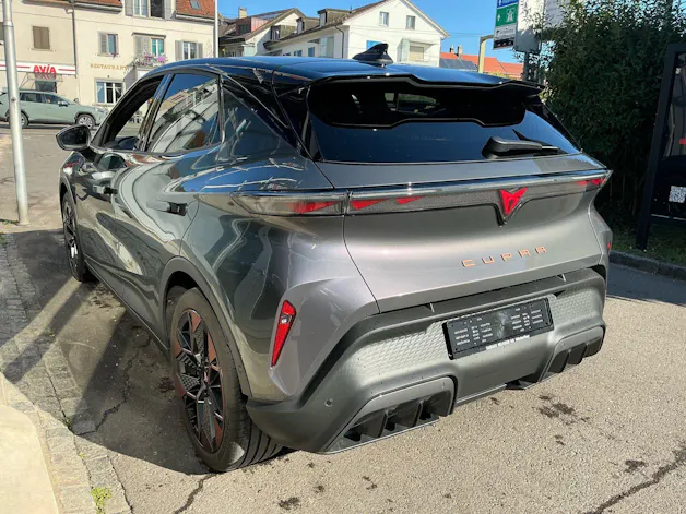 CUPRA Raval 211 PS ENDURANCE LAUNCH EDITION DYNAMIC PLUS PLASMA