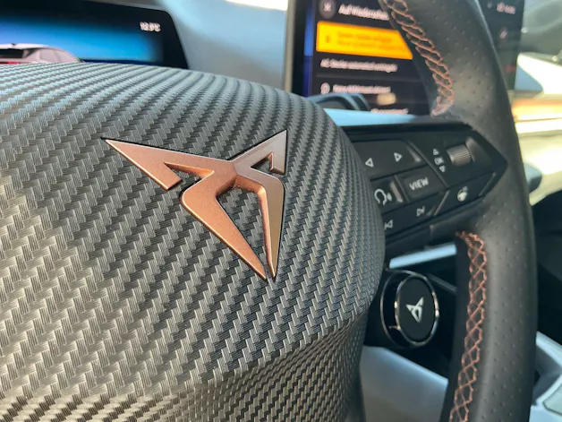 CUPRA Raval 211 PS ENDURANCE LAUNCH EDITION DYNAMIC PLUS PLASMA