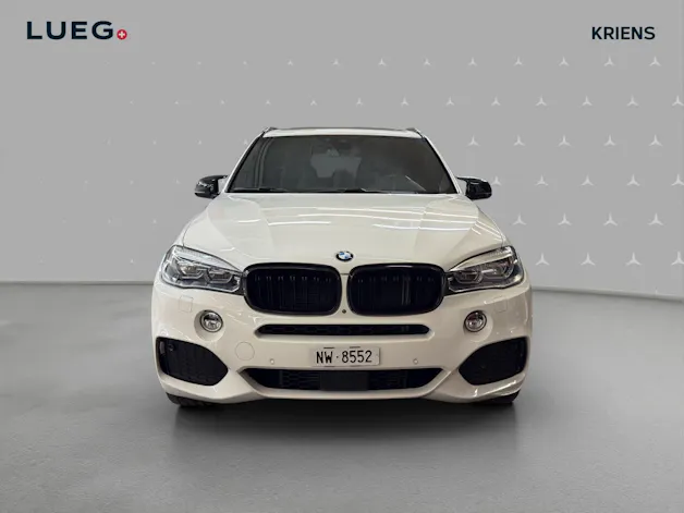 BMW X5 xDrive 30d Steptronic / Panorama-Dach / M-Paket / DISTRONIC