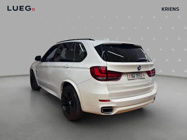 BMW X5 xDrive 30d Steptronic / Panorama-Dach / M-Paket / DISTRONIC