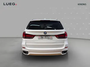 BMW X5 xDrive 30d Steptronic / Panorama-Dach / M-Paket / DISTRONIC
