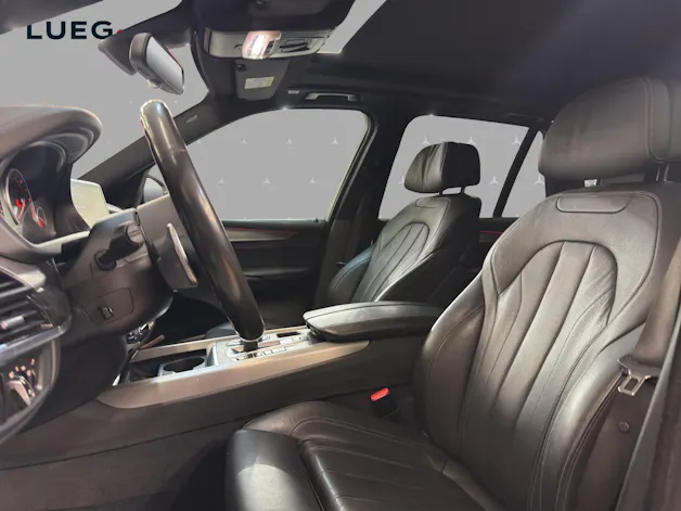 BMW X5 xDrive 30d Steptronic / Panorama-Dach / M-Paket / DISTRONIC