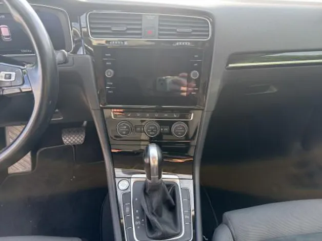 VW Golf 1.5 TSI EVO High
