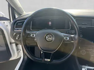 VW Golf 1.5 TSI EVO High
