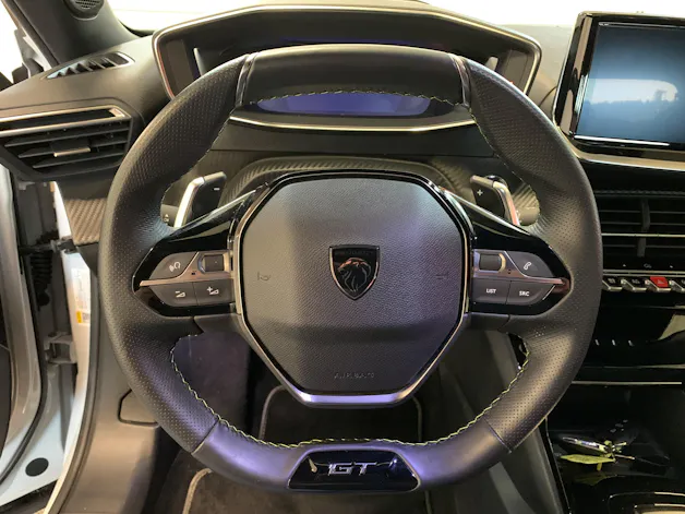 PEUGEOT 2008 1.2 PureTech GT