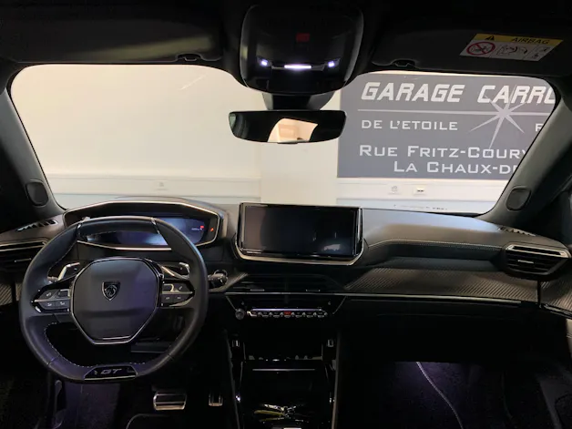 PEUGEOT 2008 1.2 PureTech GT