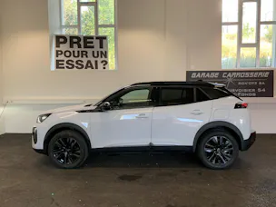 PEUGEOT 2008 1.2 PureTech GT