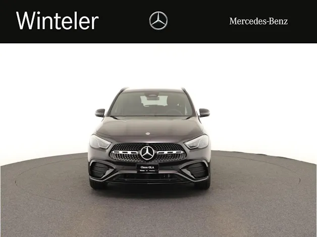 MERCEDES-BENZ GLA 200 Night Star 7G-D