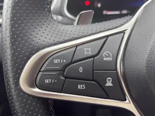 RENAULT Captur 1.3 TCe Esprit Alpine EDC