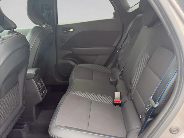 RENAULT Captur 1.3 TCe Esprit Alpine EDC