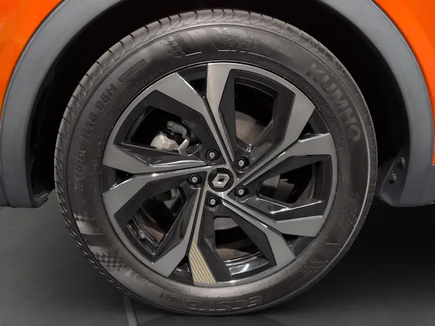 RENAULT Arkana 1.6 E-Tech Engineered