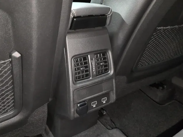 RENAULT Arkana 1.6 E-Tech Engineered