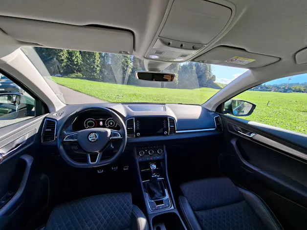SKODA Karoq 2.0 TDI CR Ambition 4x4 *frisch ab MFK*