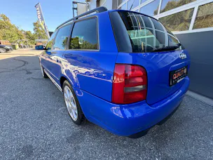 AUDI S4 Avant quattro
