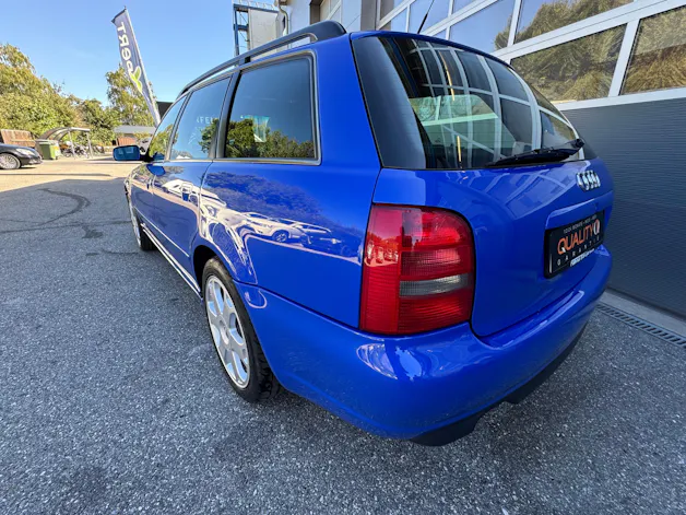 AUDI S4 Avant quattro