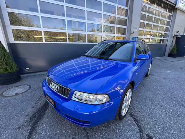 AUDI S4 Avant quattro