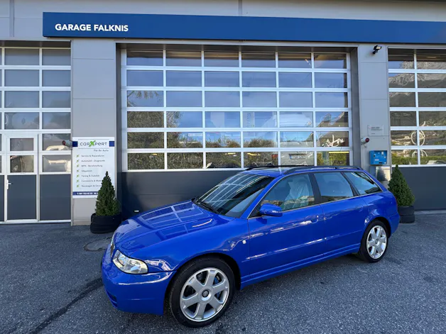 AUDI S4 Avant quattro
