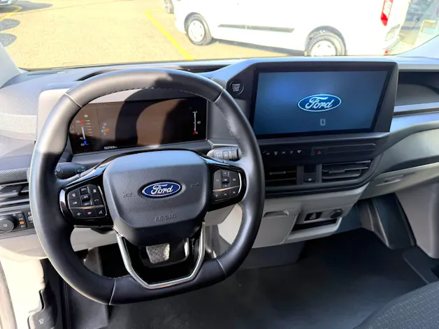 FORD Transit Custom Van 320 L2H1 Trend Automat