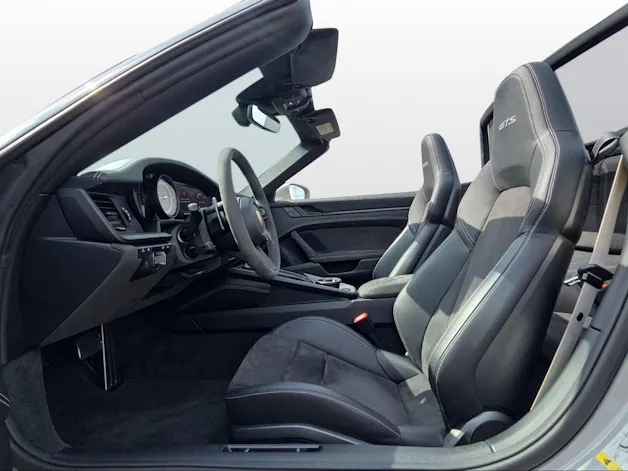PORSCHE 911 Carrera 4 GTS Cabriolet PDK