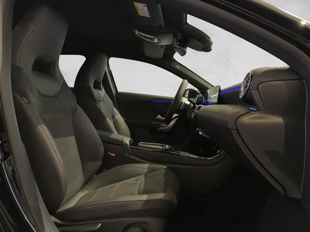 MERCEDES-BENZ A 220 AMG Line 4M W177