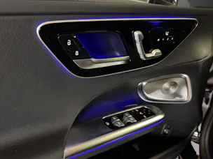 MERCEDES-BENZ C 220 d 4MATIC Limousine Swiss Star