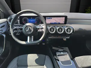 MERCEDES-BENZ A 220 4Matic 8G-DCT