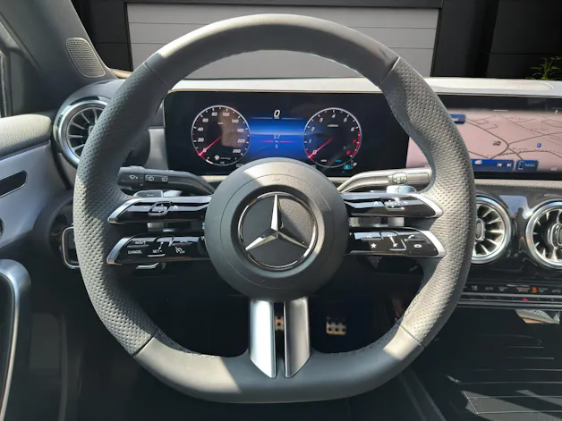 MERCEDES-BENZ A 220 4Matic 8G-DCT