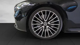 MERCEDES-BENZ S 580 V8 AMG Line 4M lang V223