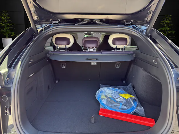 MAZDA CX-6e