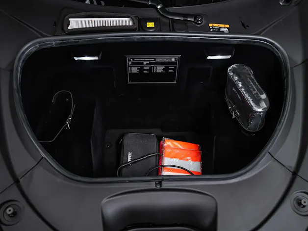 FERRARI F8 Tributo *Schalensitze*Keramik*Carbon*