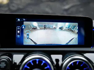 MERCEDES-BENZ CLA 200 AMG Line 7G-DCT *Werksgarantie*Lenkradheizung*Ambientebeleuchtung*