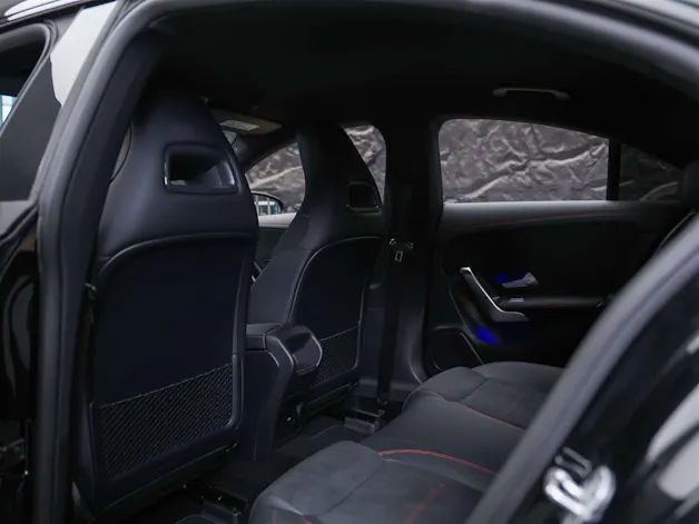 MERCEDES-BENZ CLA 200 AMG Line 7G-DCT *Werksgarantie*Lenkradheizung*Ambientebeleuchtung*