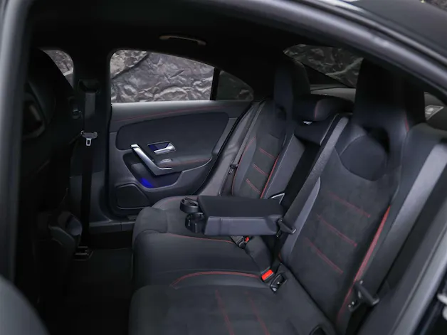 MERCEDES-BENZ CLA 200 AMG Line 7G-DCT *Werksgarantie*Lenkradheizung*Ambientebeleuchtung*