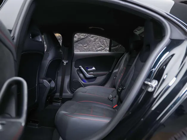 MERCEDES-BENZ CLA 200 AMG Line 7G-DCT *Werksgarantie*Lenkradheizung*Ambientebeleuchtung*