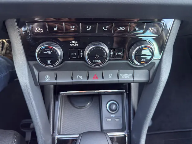 SKODA Karoq 2.0 TDI CR Dynamic 4x4 DSG