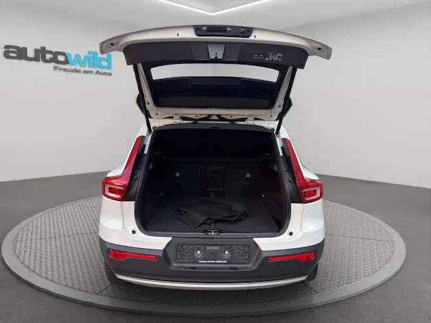 VOLVO XC40 T3 XCITE Geartronic