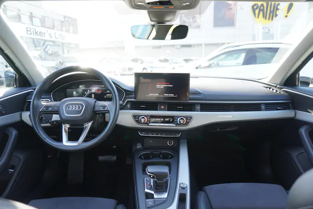 AUDI A4 Avant 40 TDI Attraction quattro S-tronic