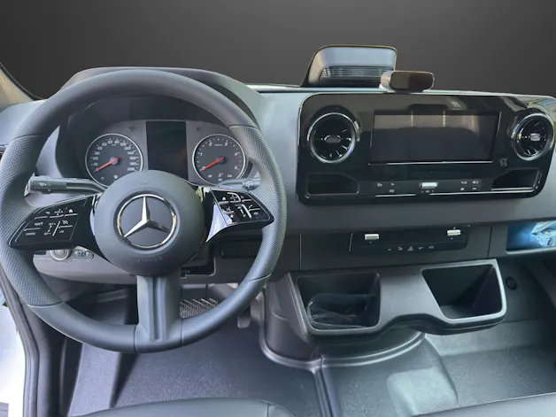 MERCEDES-BENZ Sprinter 319 CDI Lang 9G-TRONIC