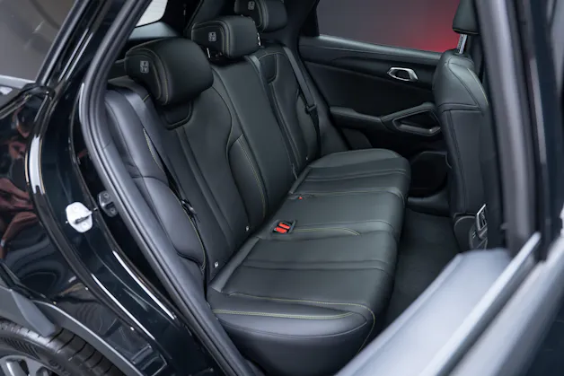 BYD Atto 2 DM-i Boost / Panoramadach / Leder / 360° Kamera