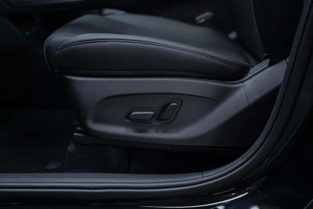 BYD Atto 2 DM-i Boost / Panoramadach / Leder / 360° Kamera