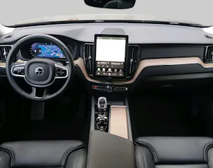 VOLVO XC60 2.0 B5 MH Plus Dark AWD