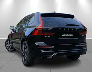 VOLVO XC60 2.0 B5 MH Plus Dark AWD