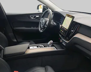 VOLVO XC60 2.0 B5 MH Plus Dark AWD