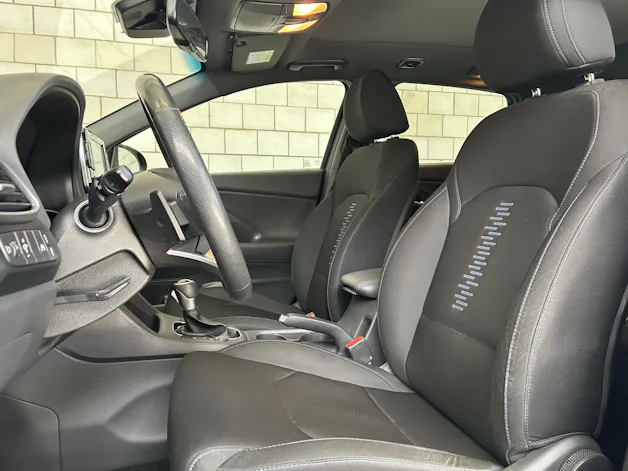 HYUNDAI i30 Wagon 1.4 T-GDi Amplia DCT