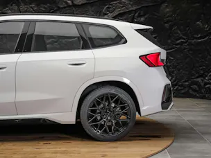 BMW X1 xDrive 23d M Sport *20" Felgen*Werksgarantie*AHK*