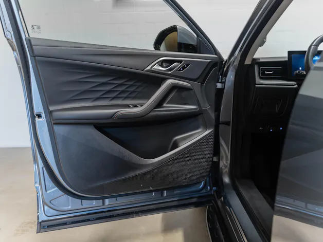 MG HS 1.5 PHEV Luxury