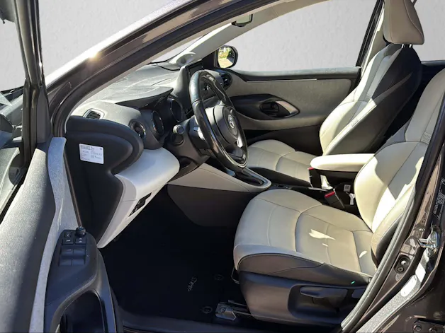 Toyota Yaris 1.5 VVT-i HSD Premium