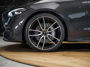 MERCEDES-BENZ C 300 d 4 Matic* 20" Felgen*